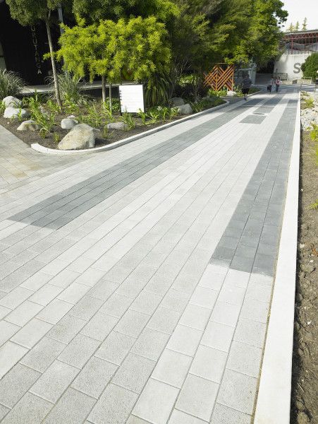 Fith Walkway small  ScaleMaxWidthWzE5MjBd