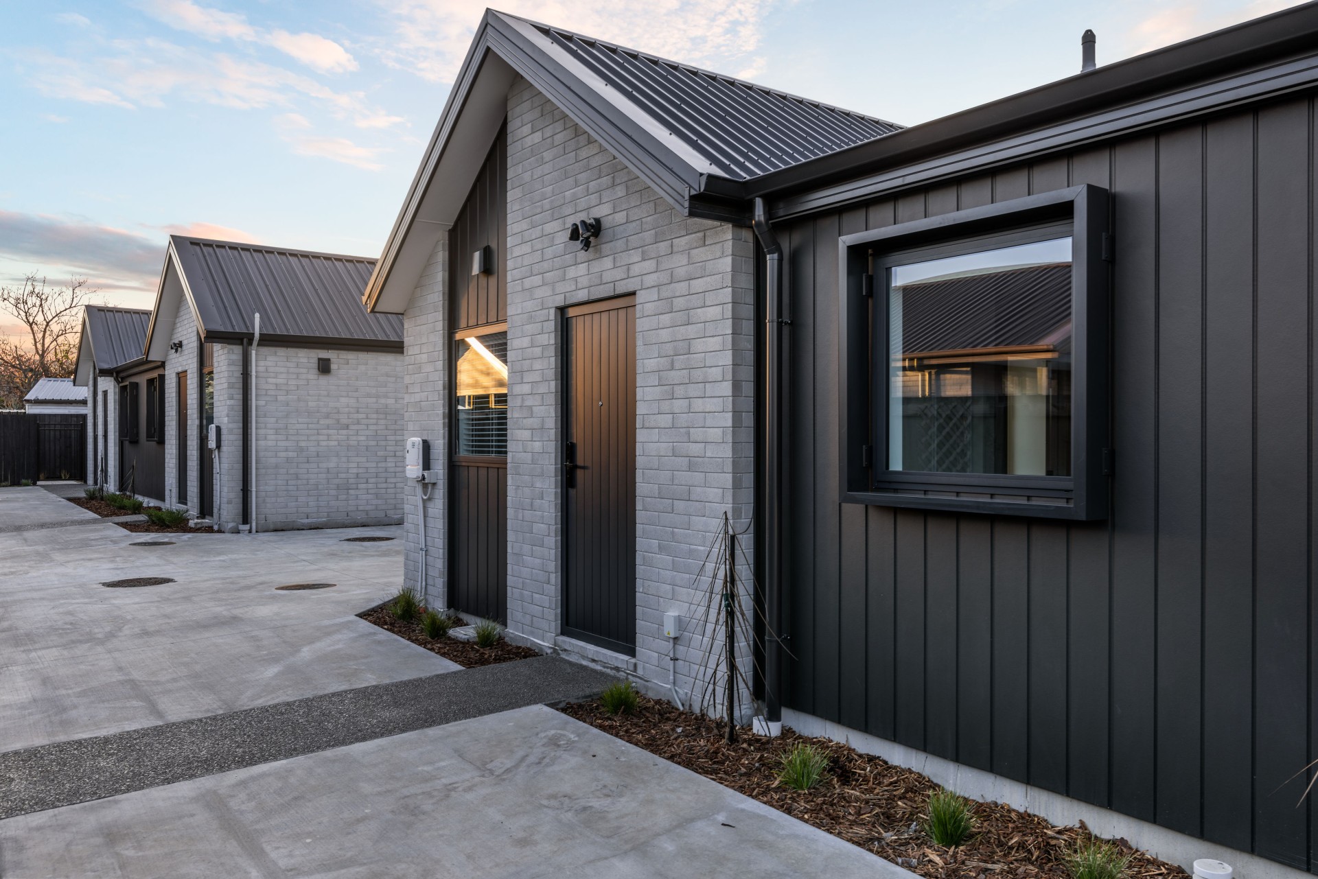 Strata Brick